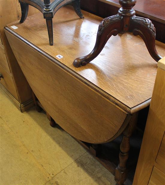 Oak gate leg table
